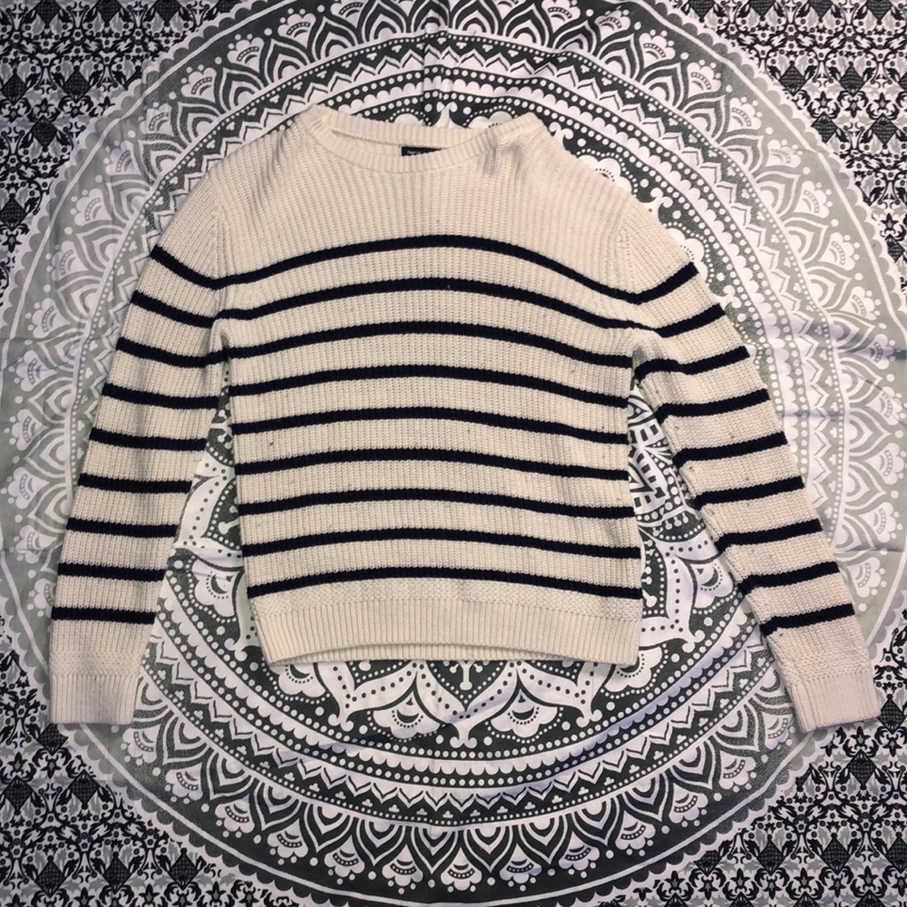 Cozy knitted sweater!